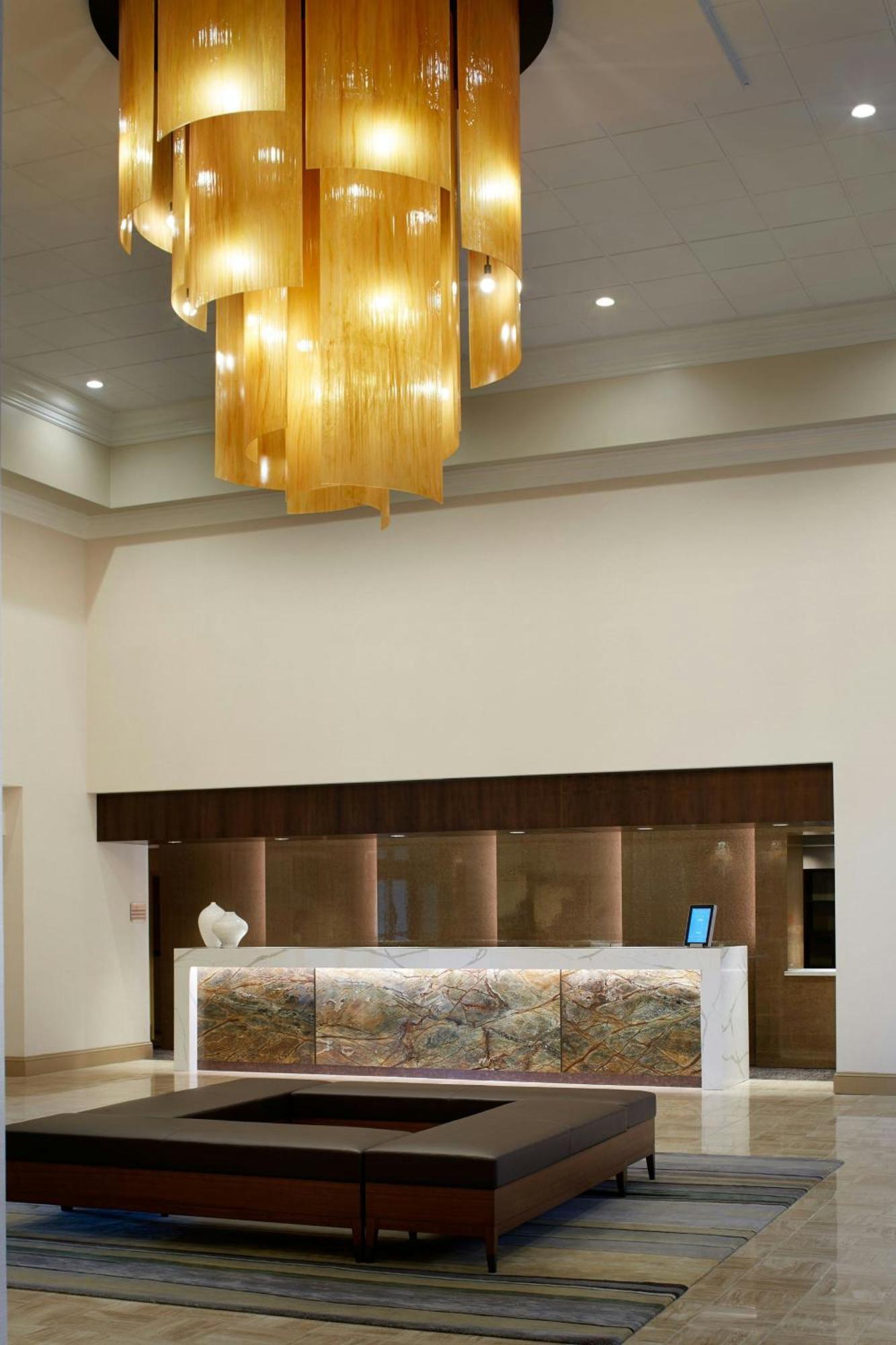 Marriott Hartford/Windsor Airport Hotel Exterior photo